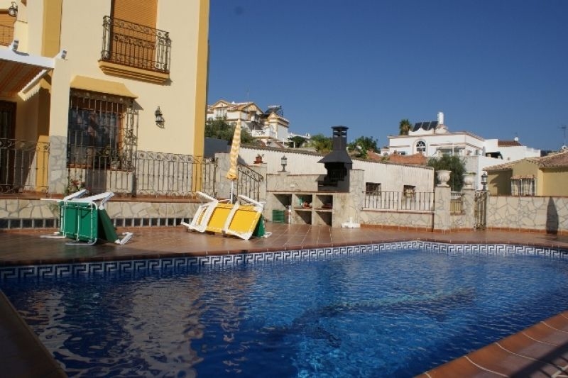 Zum Verkauf VILLA mit Pool in NERJA, ZONA EXOTICA