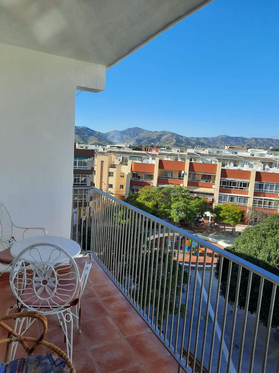 APARTAMENTO CENTRICO EN NERJA