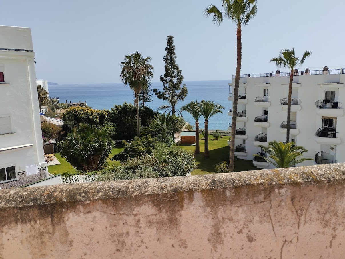 APARTAMENTO JUNTO AL BALCON DE EUROPA Y PLAYA TORRECILLA